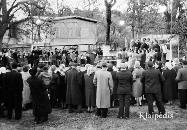 pavadinimas:  Taut. šokių kolektyvo koncertas Juodkrantėje, raktai:  