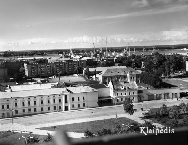 pavadinimas: Buv. gaisrinės bokšto laikrodis yra Laikrodžių muz, raktai:  gaisrinė