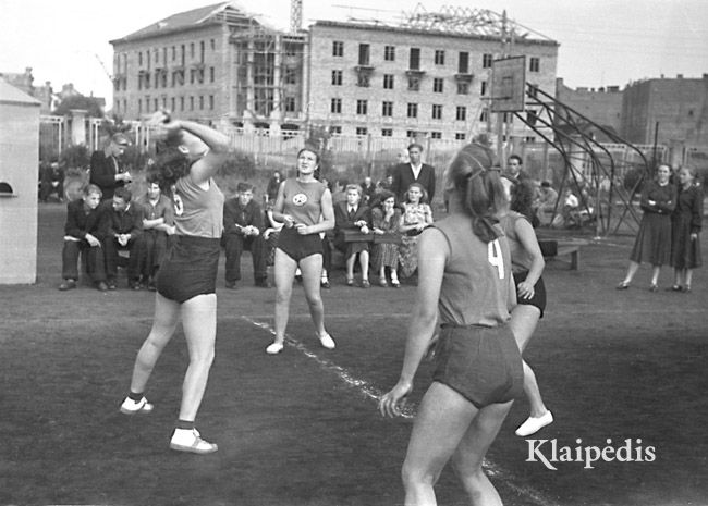 pavadinimas: Krepšinis 1954 m. resp. l. atl. pirmenybėse, raktai: krepšinis