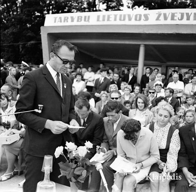 pavadinimas:  Alfonso Žalio kalba atidarant laivų paradą, raktai:  